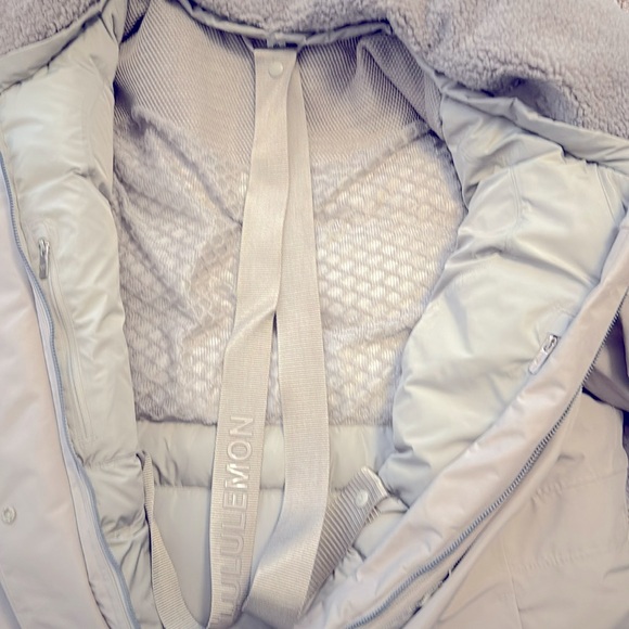 Lululemon Linen Snow Warrior long winter coat - Picture 11 of 11